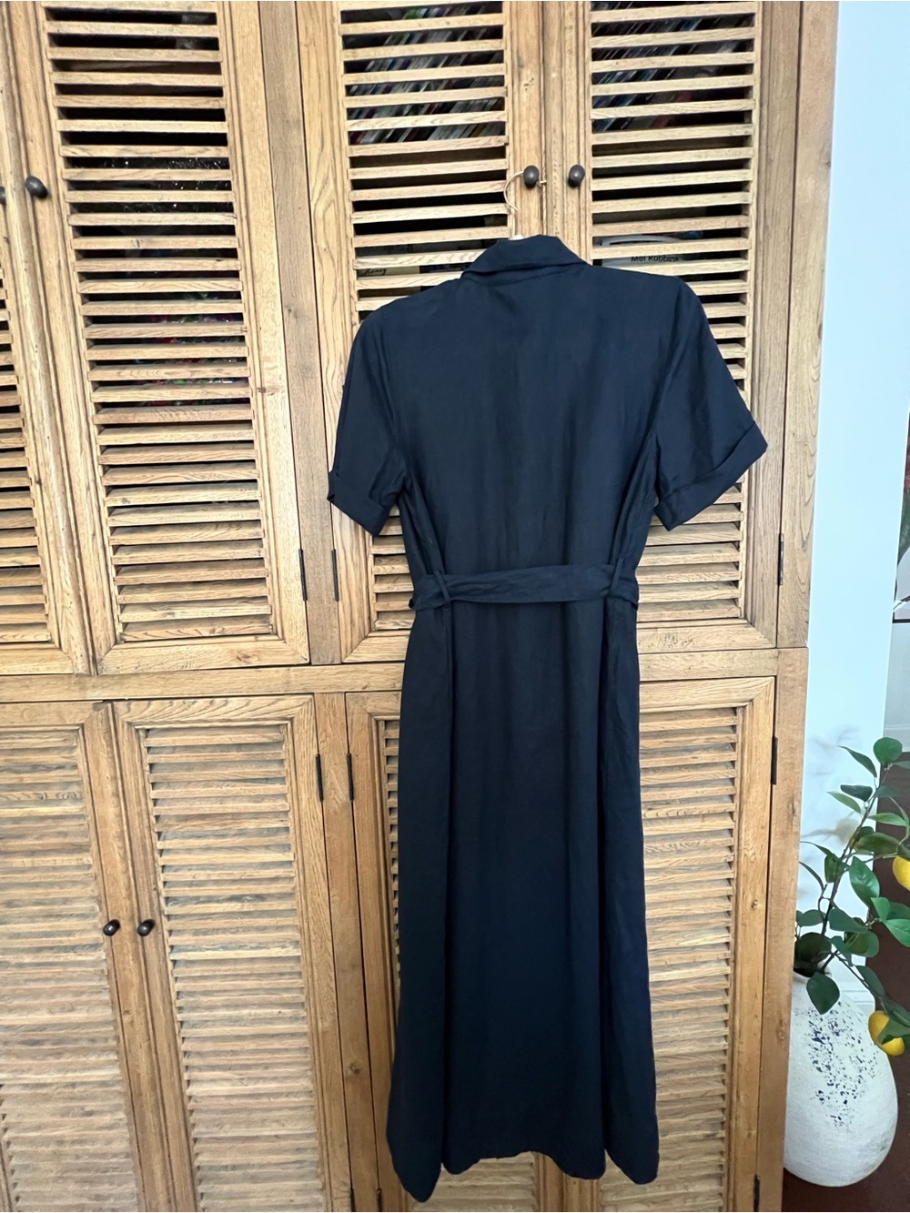 Aritzia Wilfred Eleta Organic Linen Maxi Shirt Dress in Navy Blue - Picture 3 of 4